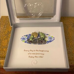 Vintage DD Dominic Floral Brooch with Intricate Frogs Details